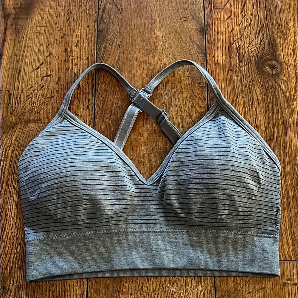 Secret Treasures Gray Sports Bra Seamless Ribbed Strappy